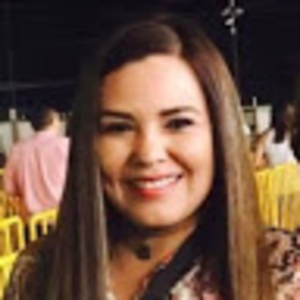 Meet your Posher, Gabriela